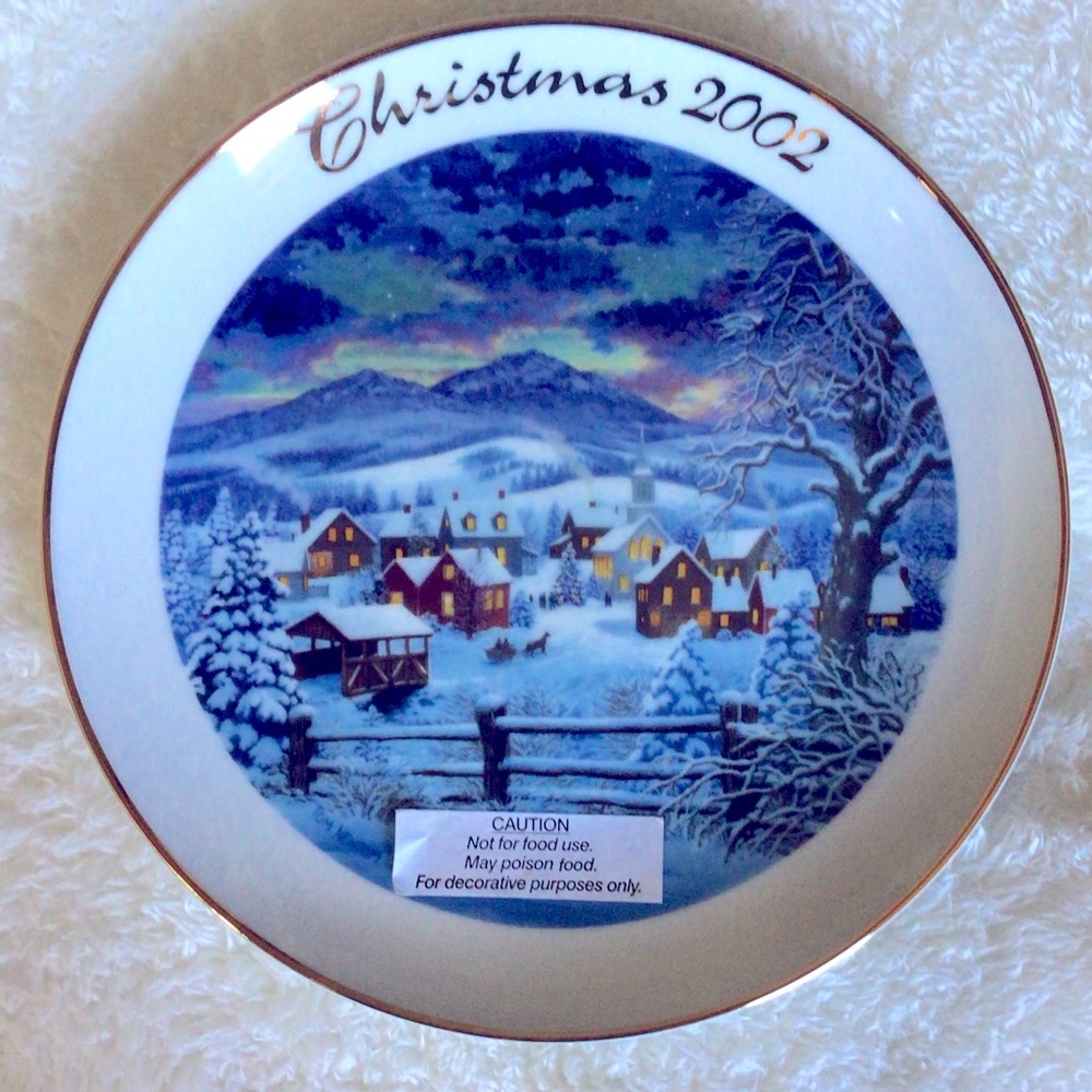 Avon Christmas 2002 Decorative Plate - Blue and Gold